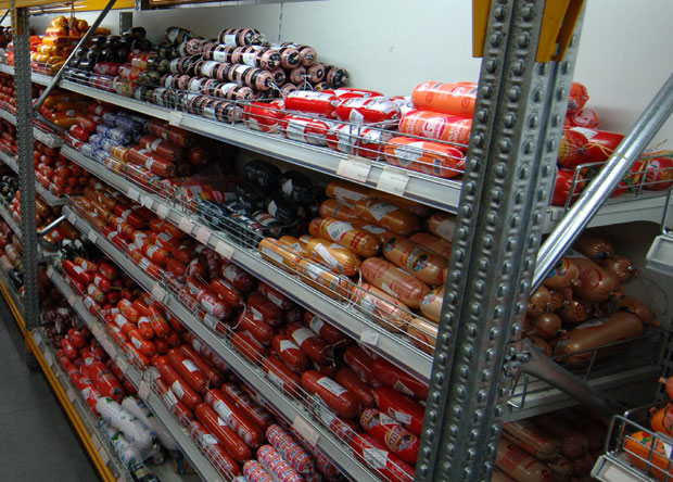 Месна индустрија у кризи: Прерађивачи у агонији, угрожена радна места, следи пораст цене меса
